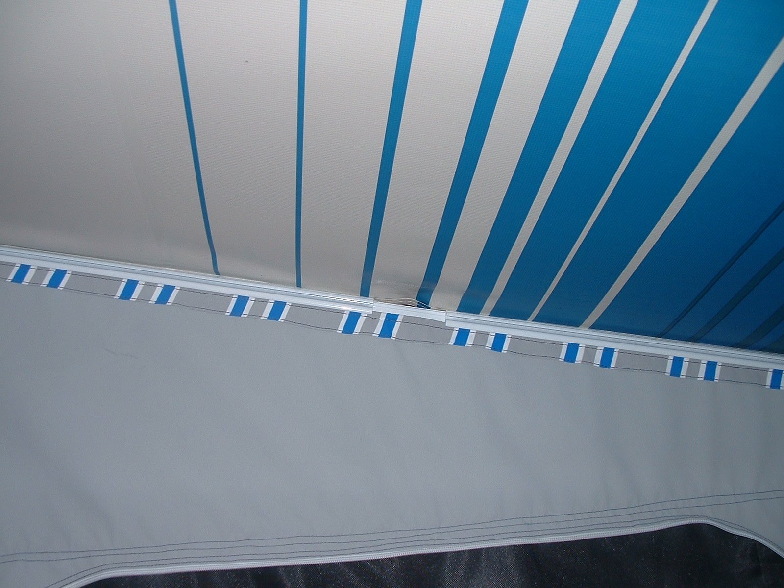 Sar Major Standard Roll Out Awning Walls